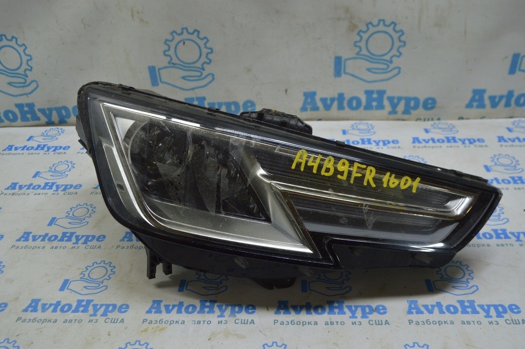 Фара передняя правая в сборе Audi A4 B9 17-19 ксенон+LED (01) слом крепление