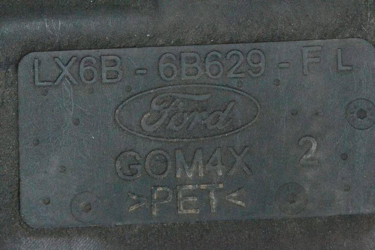 Фланец системы охлаждения Ford C-max MK2 13- 4 выхода — фото 2