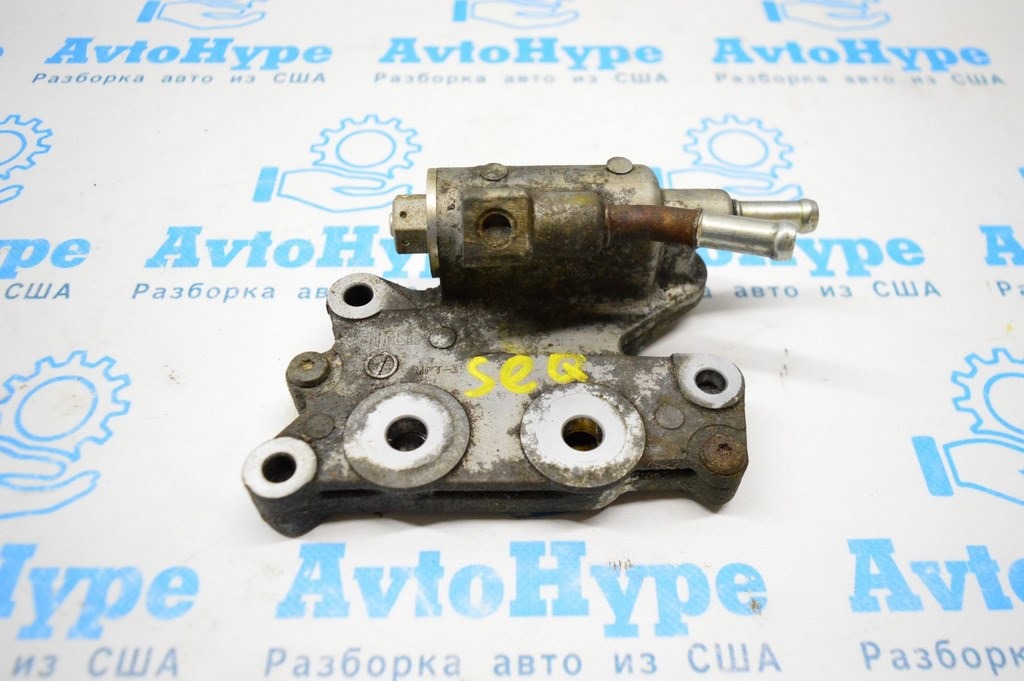 Фланец (тройник) охладителя кпп Toyota Sequoia 2008-2022