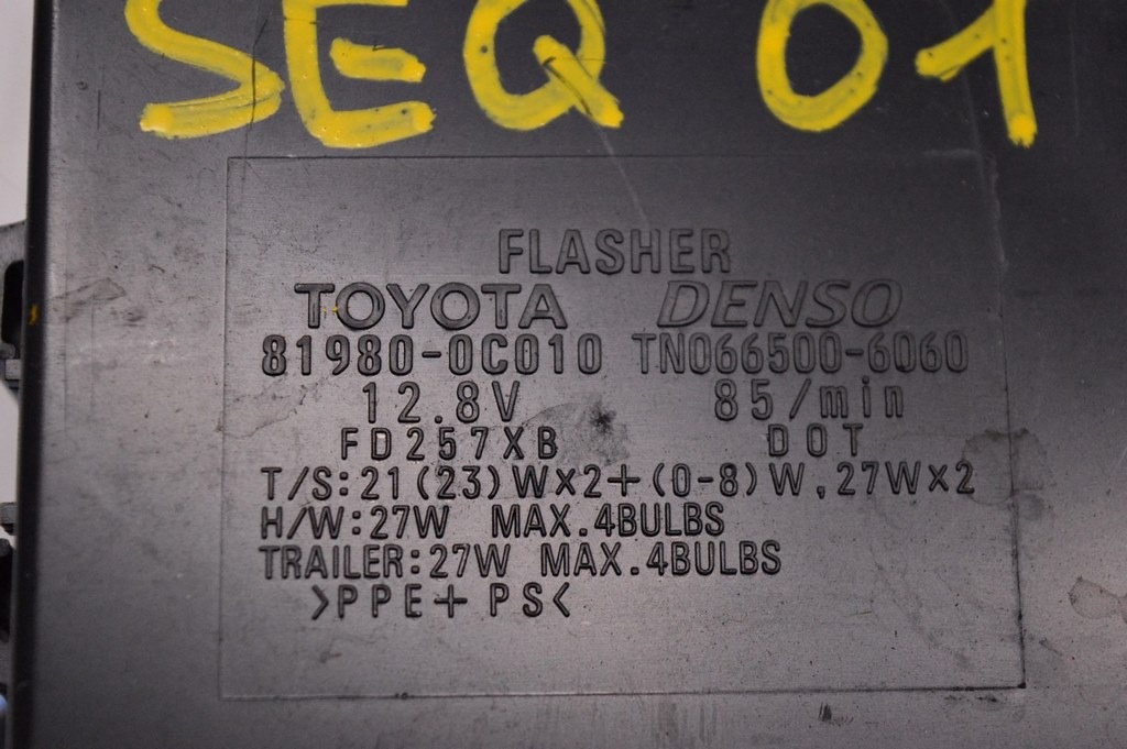 FLASHER HAZARD CONTROL MODULE Toyota Sequoia 2007-2018 (01) — фото 3