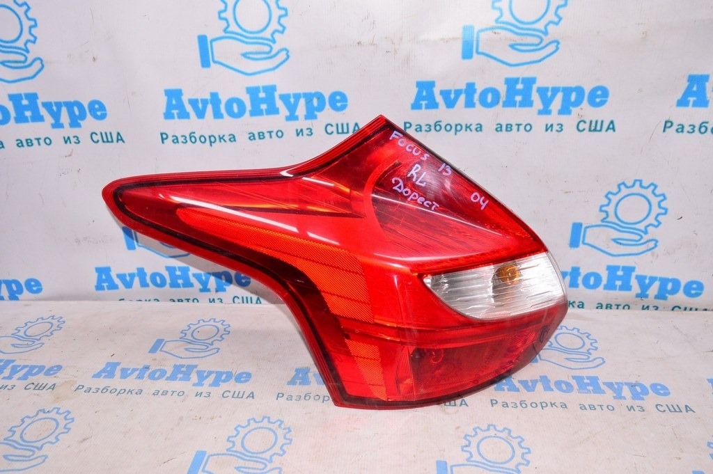 Фонарь левый Ford Focus mk3 11-14 дорест 5d usa (04)