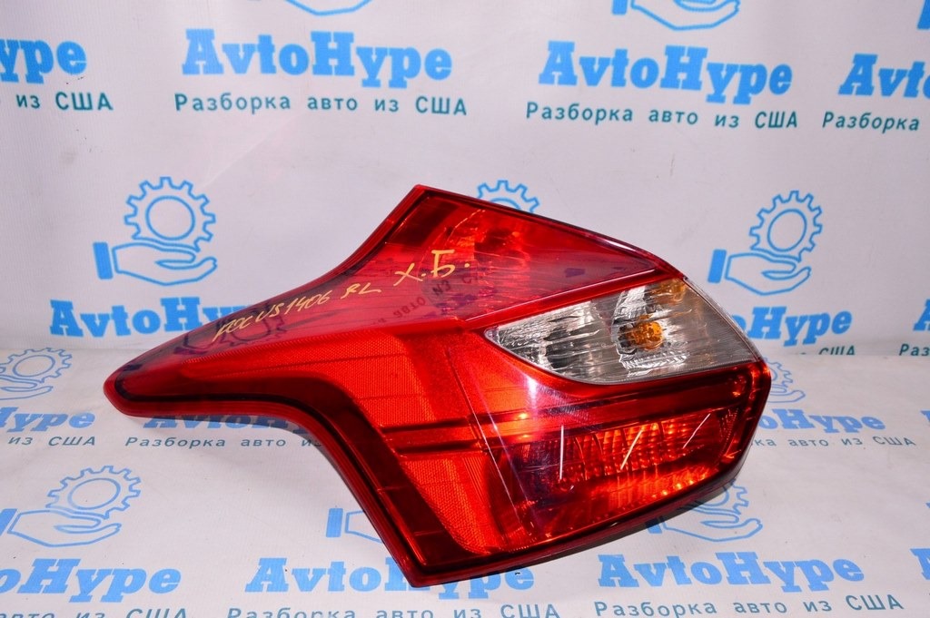 Фонарь левый Ford Focus mk3 11-14 дорест 5d usa (06)