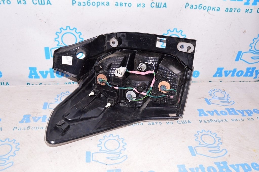 Фонарь правый Subaru Forester 14-16 SJ дорест (02) деф.разбито стекло — фото 3