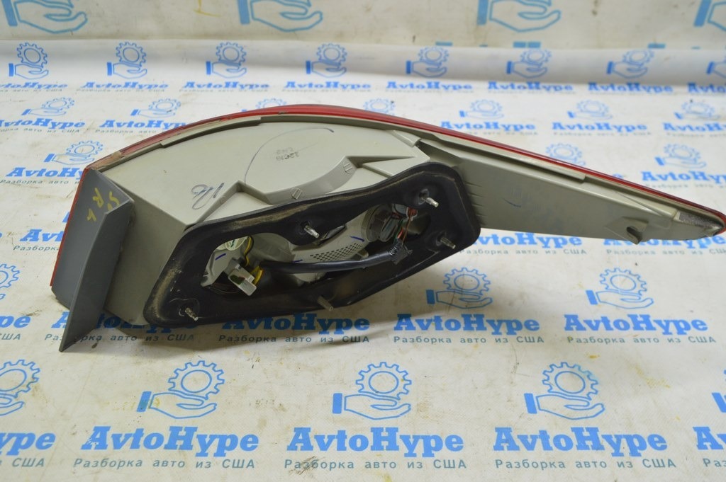 Фонарь внешний крыло левый Hyundai Sonata 11-15 бензин (01) деф. трещины — фото 3