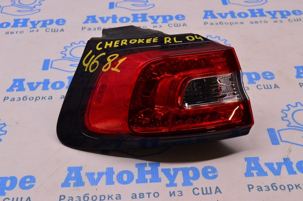 Фонарь внешний (крыло) левый Jeep Cherokee KL 14-18 дорест (04)