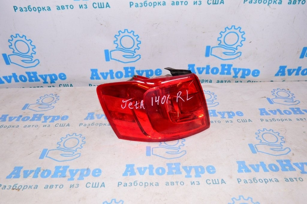 Фонарь внешний (крыло) левый VW Jetta 11-14 USA (01)
