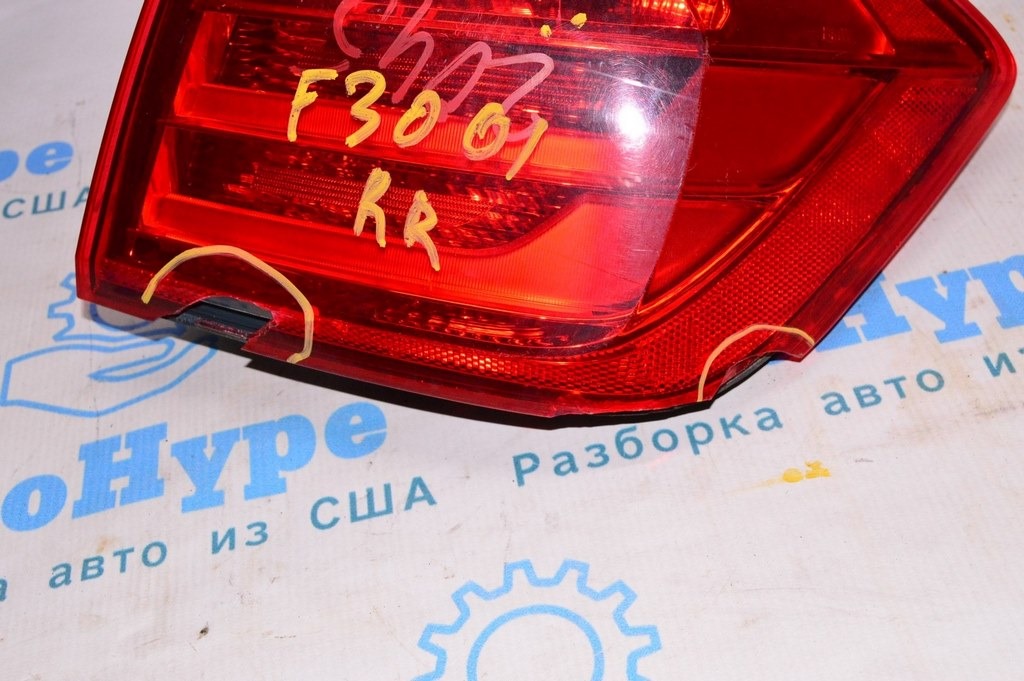 Фонарь внешний (крыло) правый BMW 3 F30 12-15 (01) разбито стекло — фото 3