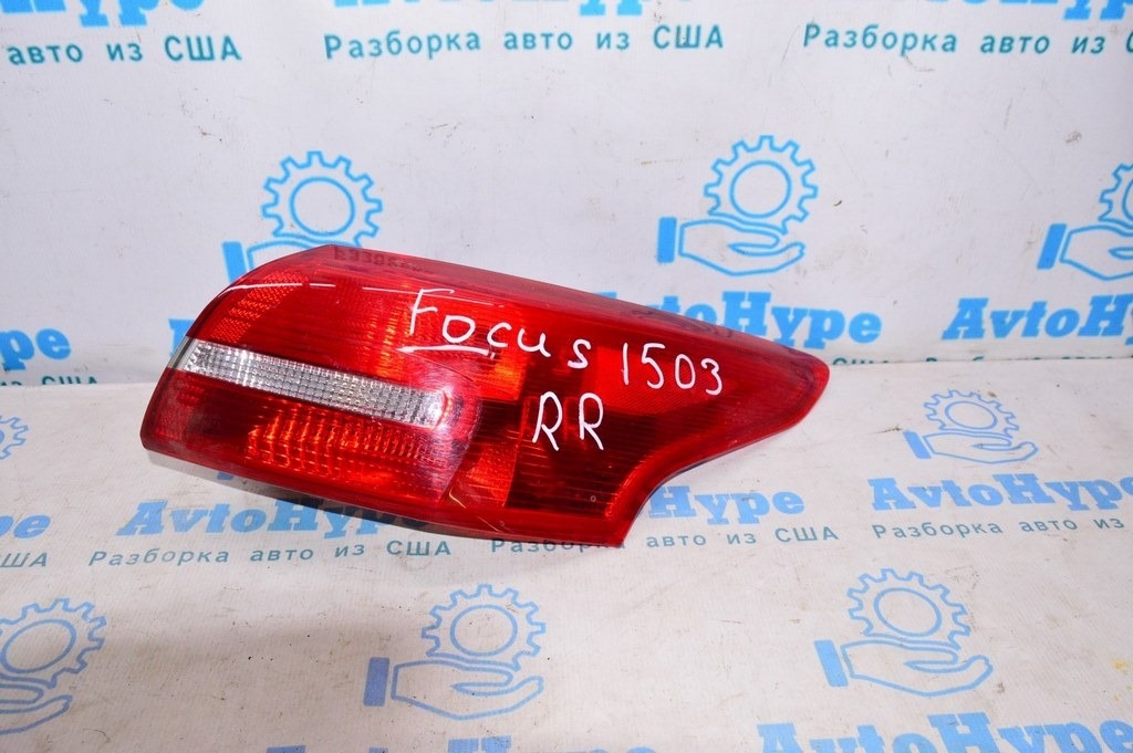 Фонарь внешний (крыло) правый Ford Focus mk3 15-18 рест 4d (03)