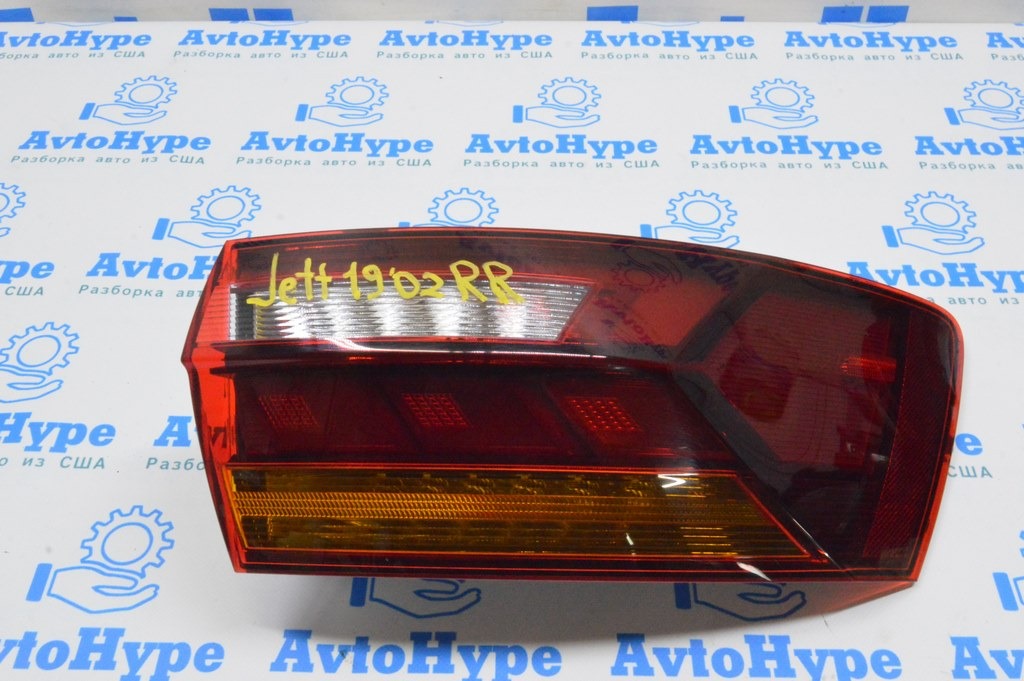 Фонарь внешний (крыло) правый VW Jetta 19- (02)