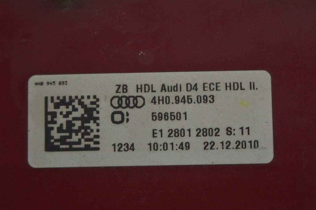 Фонарь внутренний (крышка багажника) левый Audi A8 D4 10-14 (01) европа — фото 3