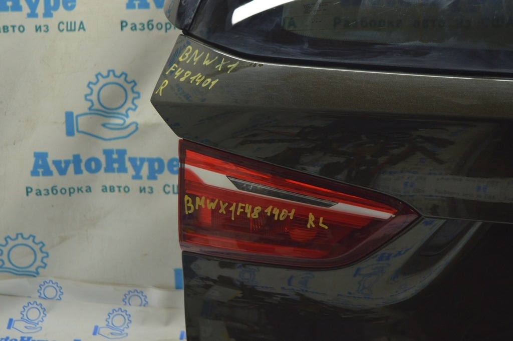 Фонарь внутренний крышка багажника левый BMW X1 F48 16-19 под LED
