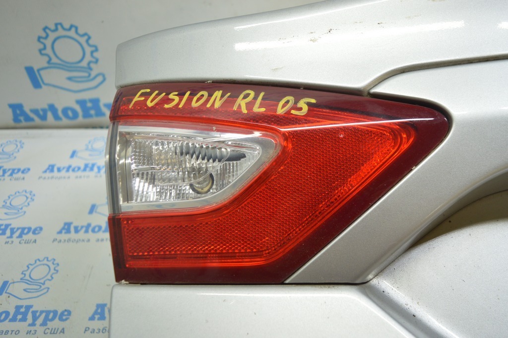 Фонарь внутренний крышка багажника левый Ford Fusion mk5 13-16 (05)
