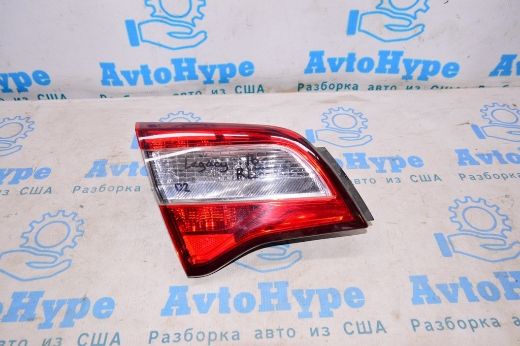 Фонарь внутренний (крышка багажника) левый Subaru Legacy 15-19 (02)