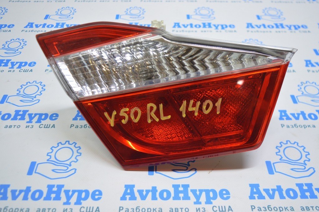 Фонарь внутренний (крышка багажника) левый Toyota Camry v50 12-14 европа koito 33-144 (01)