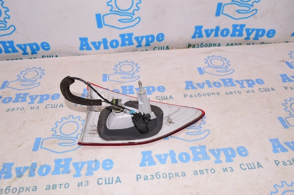 Фонарь внутренний (крышка багажника) правый Ford Escape MK3 13-16 дорест (03) — фото 2