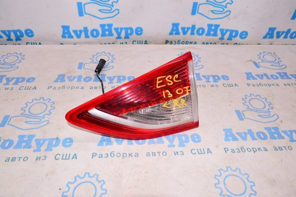 Фонарь внутренний (крышка багажника) правый Ford Escape MK3 13-16 дорест (10)