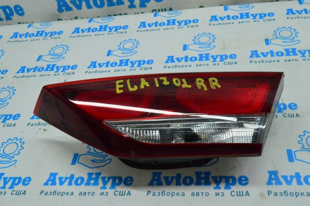 Фонарь внутренний (крышка багажника) правый HYUNDAI ELANTRA AD 17-18 дорест галоген (02)