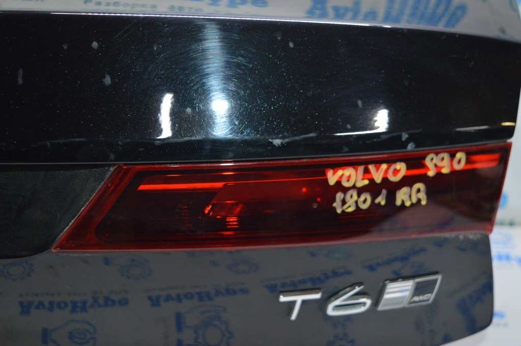 Фонарь внутренний (крышка багажника) правый Volvo S90 16-20