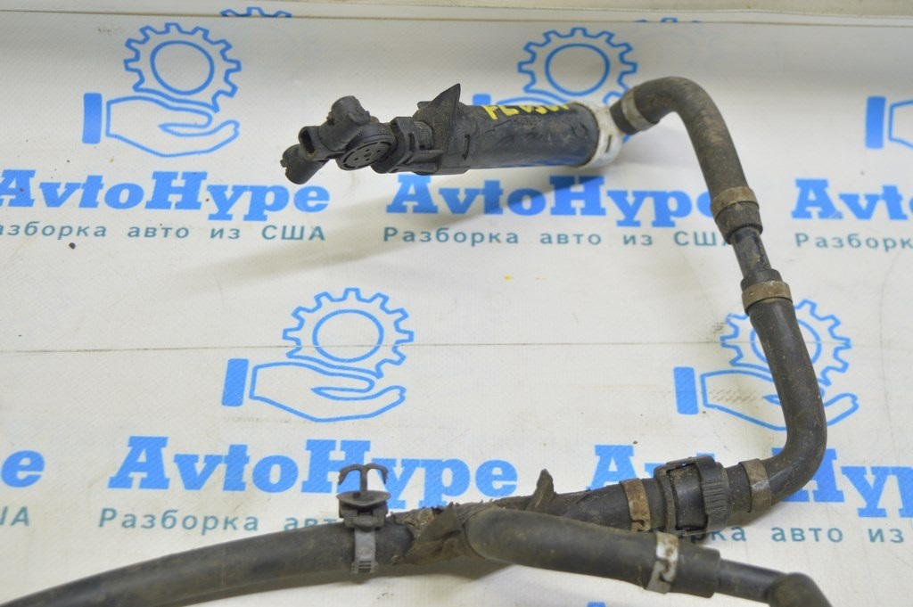 Форсунка омывателя фары левая голая Lexus GS300 GS350 GS430 GS450h 06-11