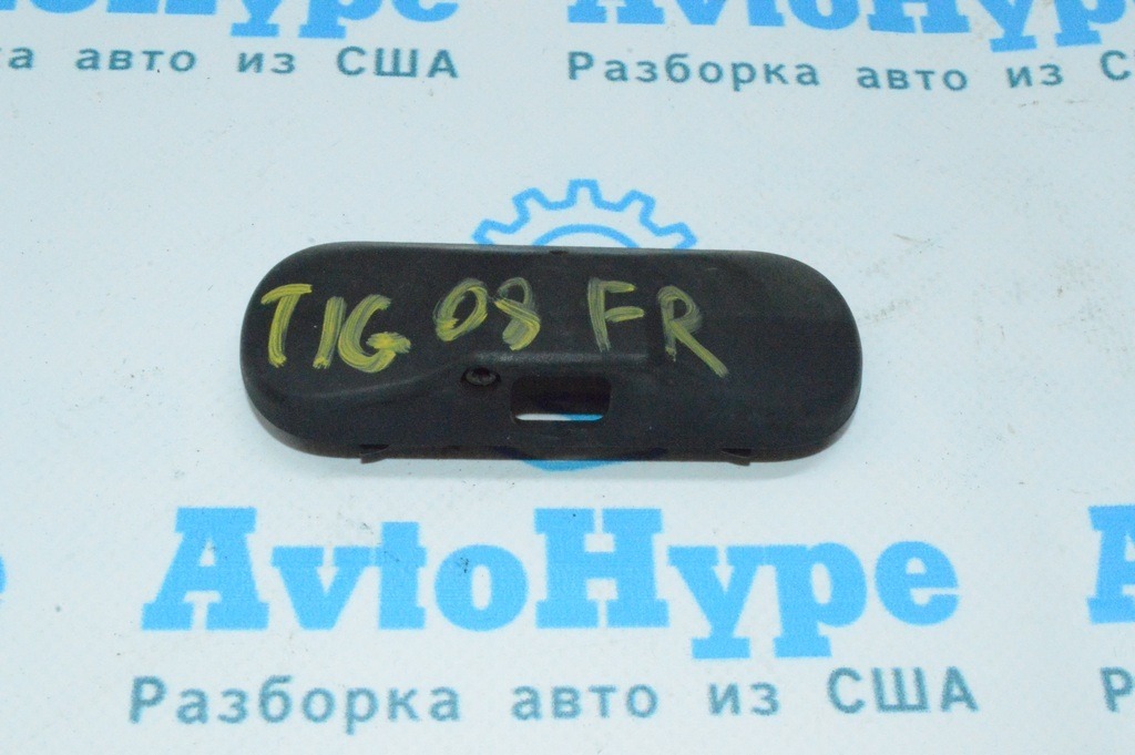 Форсунка омывателя лобового стекла правая \ левая VW Tiguan 09-17 без подогрева