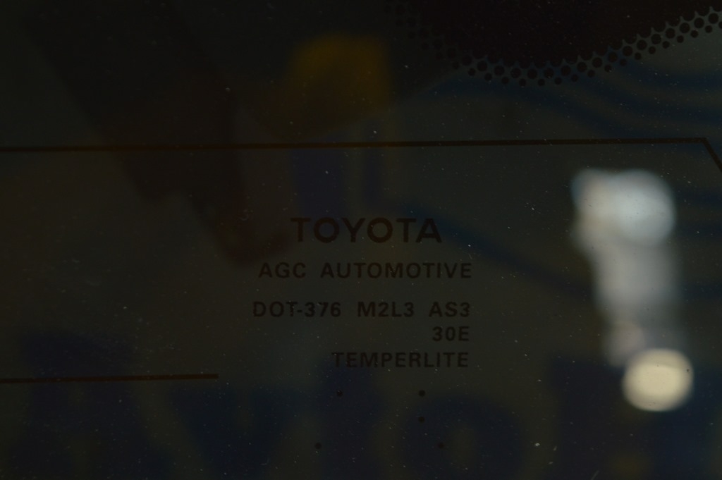 Форточка глухое стекло задняя левая Toyota Sienna 11-20 под шторку, тонировка (01) Реал М. — фото 2