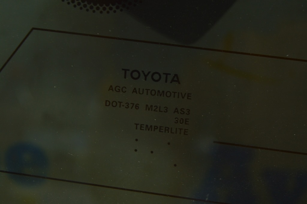 Форточка глухое стекло задняя правая Toyota Sienna 11-20 под шторку, тонировка (01) Реал М. — фото 2