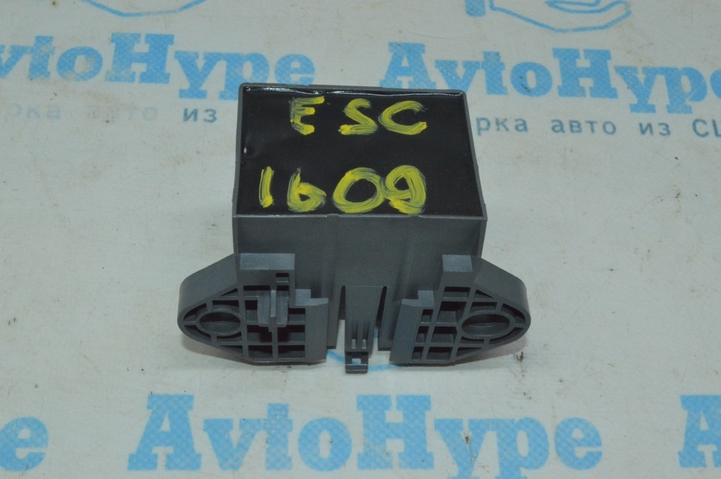Fuel pump control реле топливного насоса Ford Escape MK3 13- (09) — фото 3