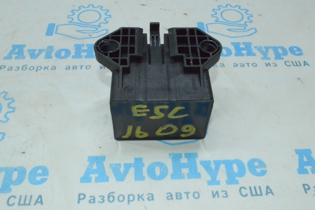 Fuel pump control реле топливного насоса Ford Escape MK3 13- (09)