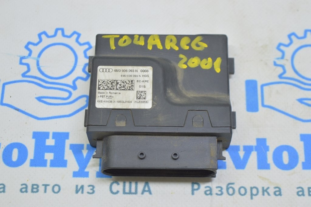 FUEL PUMP CONTROL UNIT VW Touareg 18- (01)
