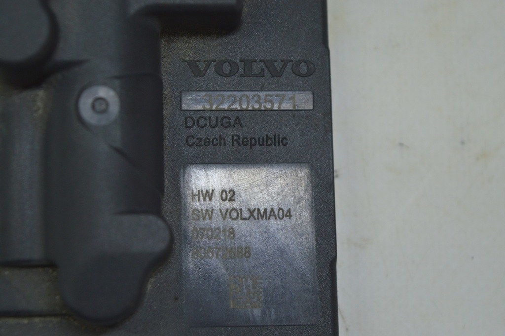 FUEL PUMP CONTROLLER блок управления топливным насосом Volvo S90 16- (01) — фото 3