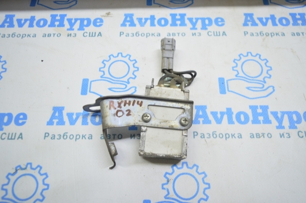 FUEL PUMP RESISTOR CONTROL MODULE Lexus RX450h 10-15  (02)