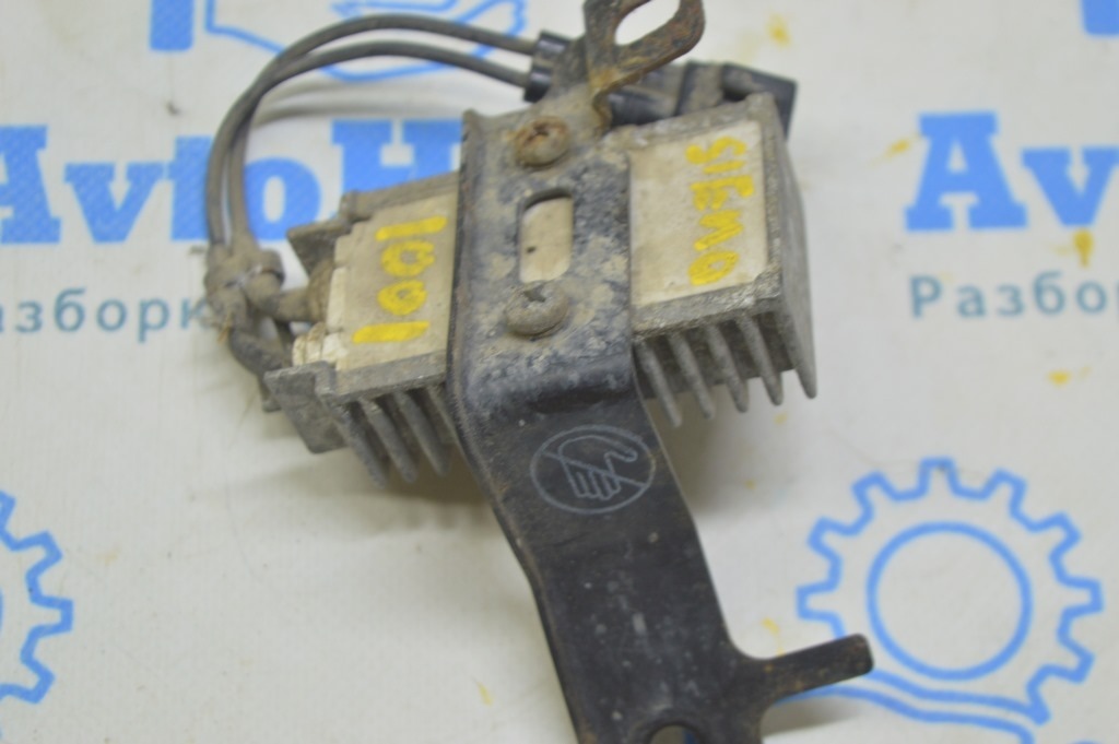 Fuel Pump Resistor Module Toyota Sienna 11-20 (01) Реал М — фото 2