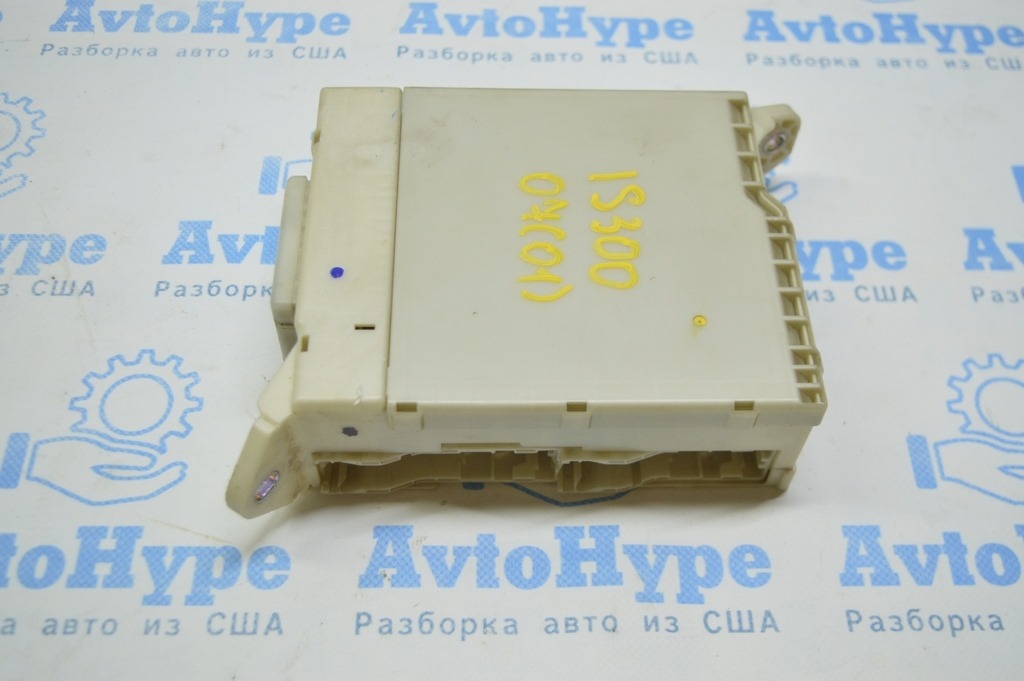 FUSE BOX Module Lexus IS250/IS300/IS350 06-13 (01)