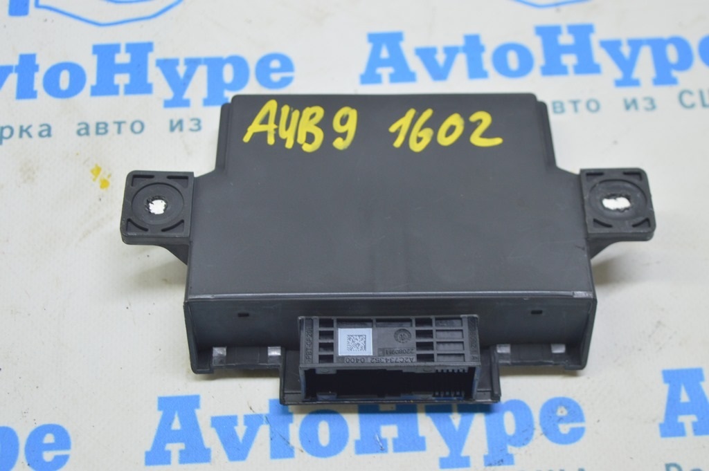 Gateway module Audi A4 B9 17- (02)