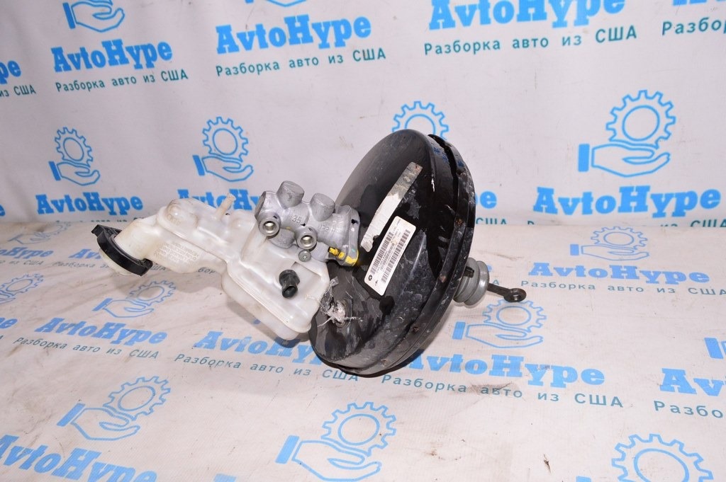 Главный тормозной цилиндр с бачком Jeep Compass 11-16