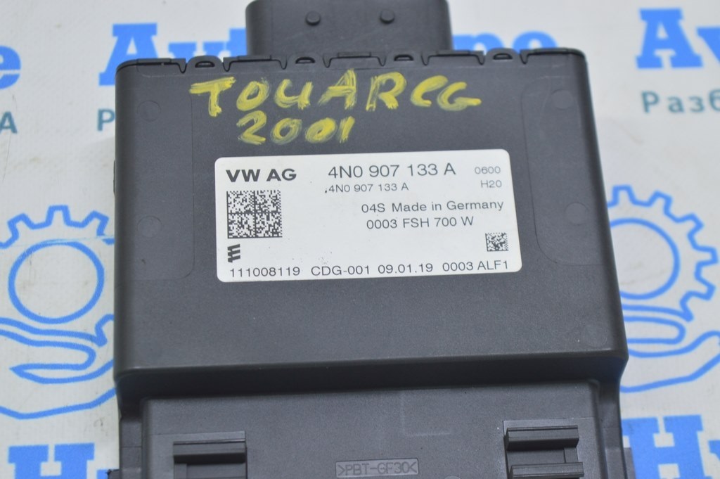 Heated Windshield Windscreen Control Module VW Touareg 18- (01) — фото 2
