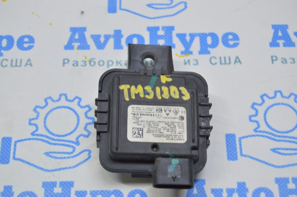 HOMELINK GARAGE DOOR MODULE Tesla Model 3 18- (03)