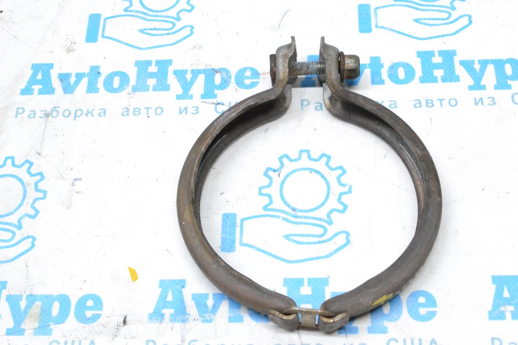 Хомут даунпайпа Toyota Tundra 22-