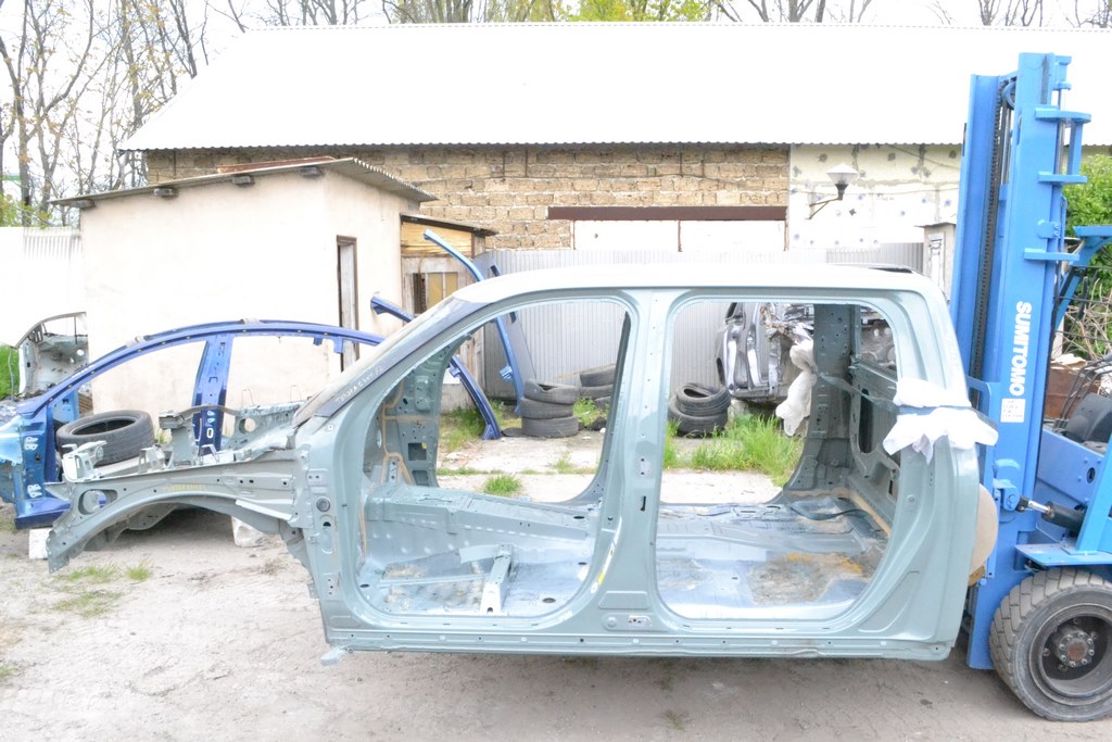 Кабина целиком Toyota Tundra 22- (01) — фото 2