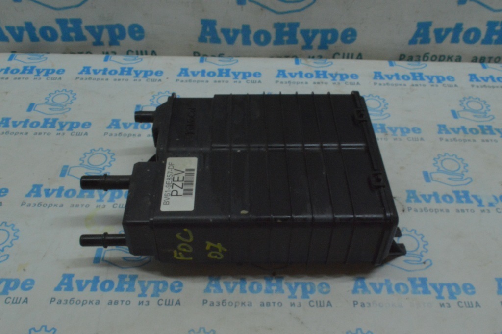 Канистра с углем абсорбер Ford Focus mk3 11-18 2.0 1.0T (07)