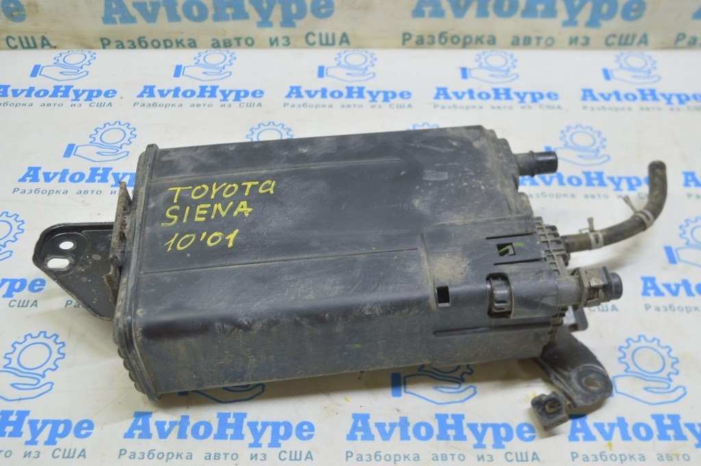 Канистра с углем абсорбер Toyota Sienna 11-16 3.5 (01) Реал М