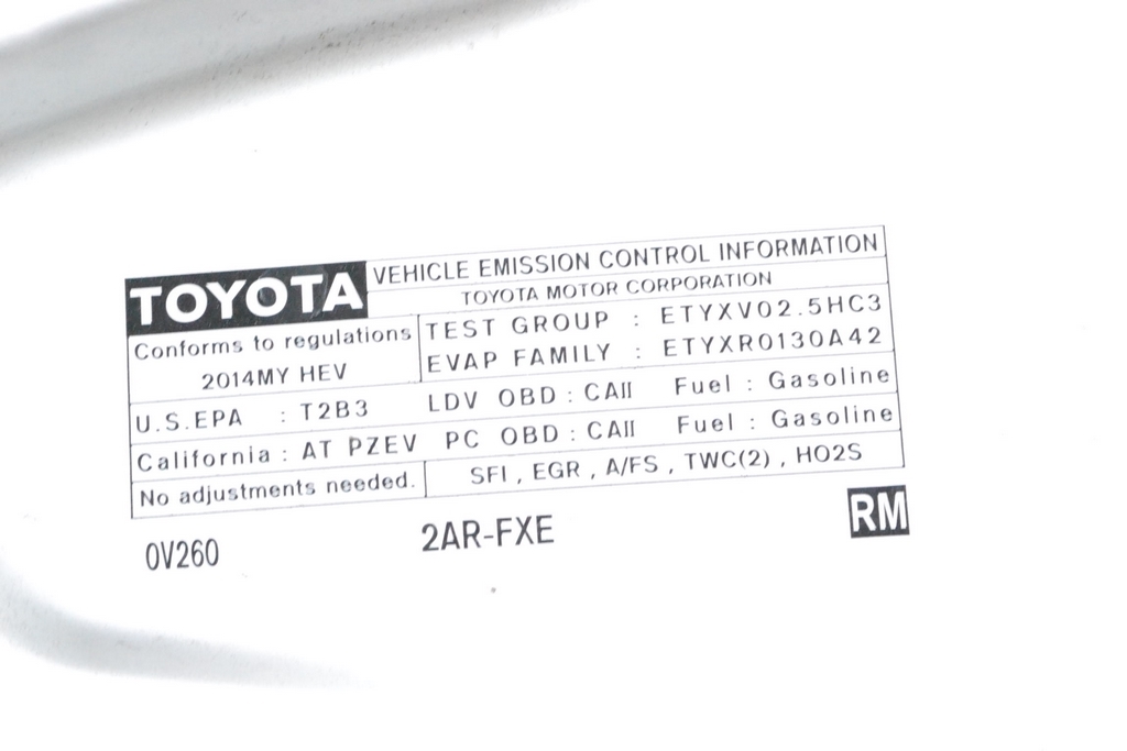 Капот голий Toyota Camry v55 14-18 XV50 / XV55 рестайлінг Європа білий Ліквід 4 з молдингом — фото 3