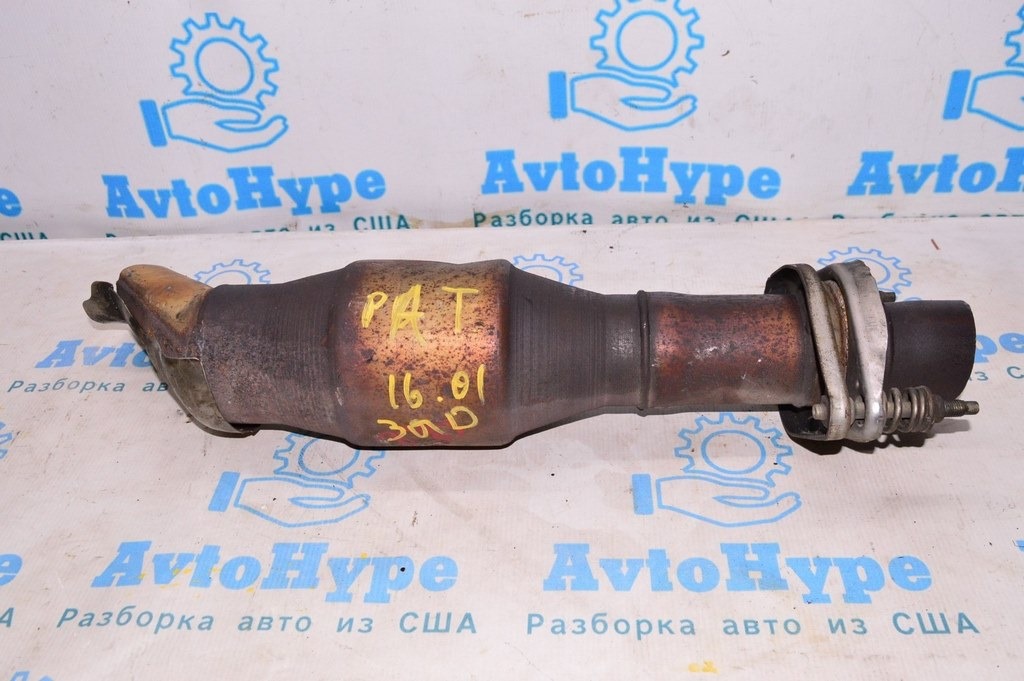 Катализатор задний на приемной трубе Nissan Pathfinder 13- (01)