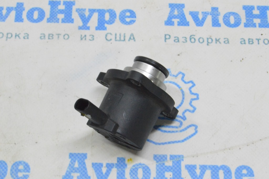 Клапан датчик интеркулера Hyundai Tucson 22- 1.6T HEV, PHEV на интеркулере