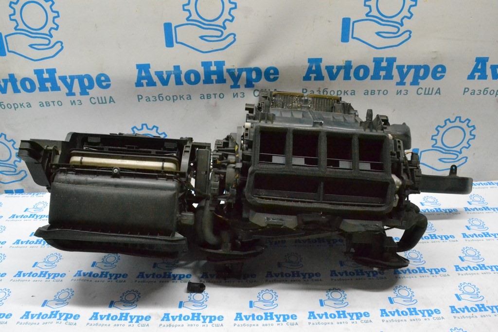 Клапан кондиционера Land Rover Range Rover L405 13-17