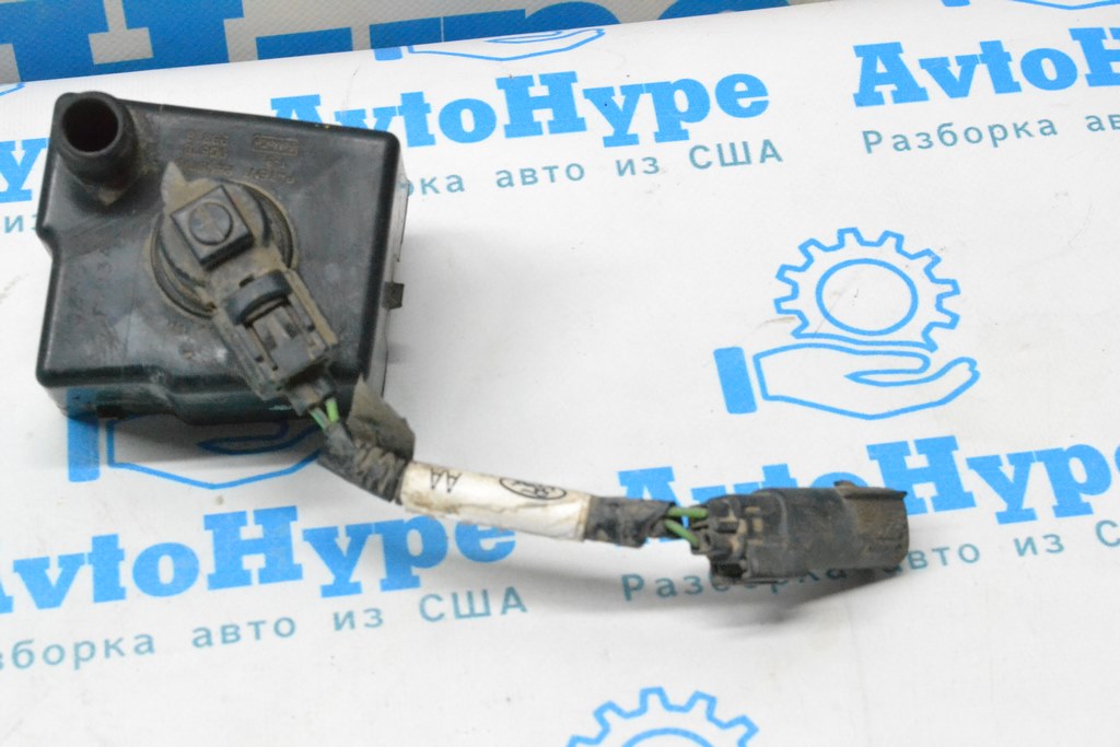 Клапан обсорбера Ford Mustang mk6 18-23 2.3T (02)