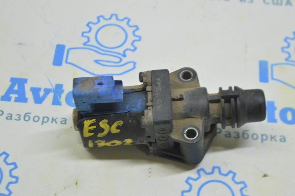 Клапан системы охлаждения Ford Escape MK3 13-19 1.6T
