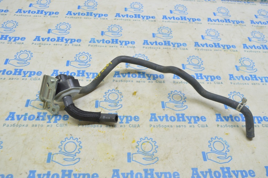 Клапан соленоид на впуске Toyota Highlander 20-22 3.5 с кронштейном