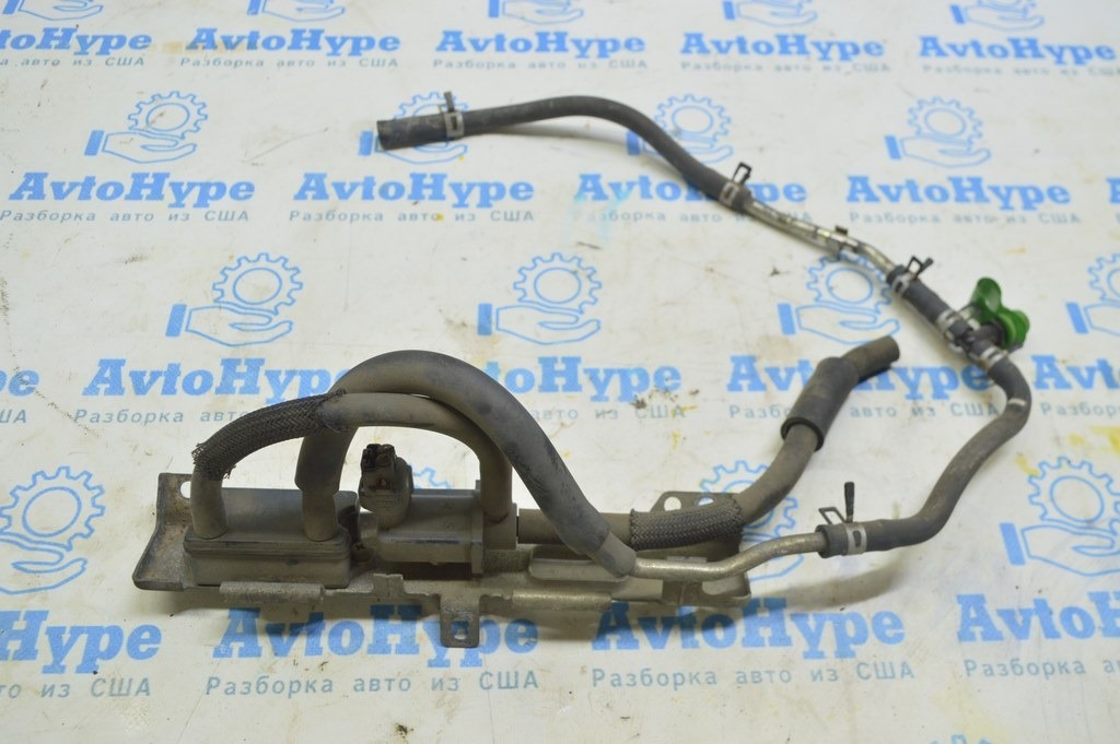 Клапан соленоид продувки паров топлива Lexus RX400h 06-09