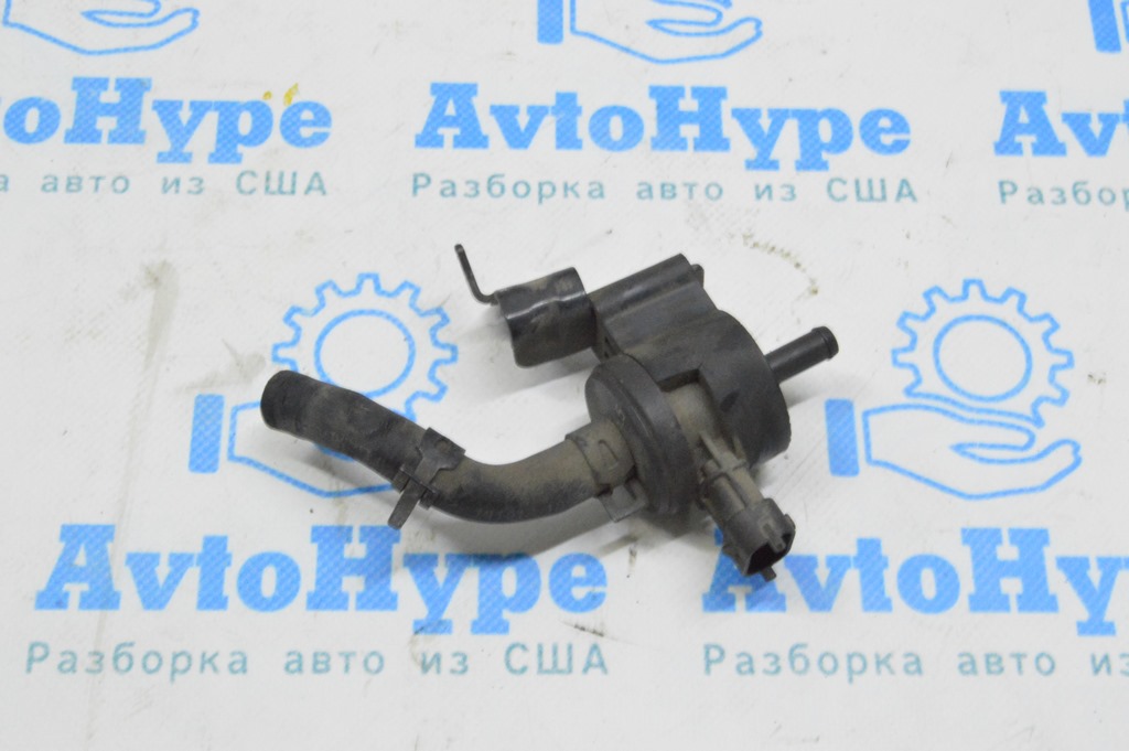 Клапан топливного абсорбера Kia Optima 11-15 подкапотный